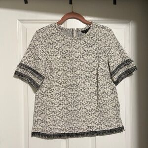 BANANA REPUBLIC WOMEN’S SHORT SLEEVE TOP